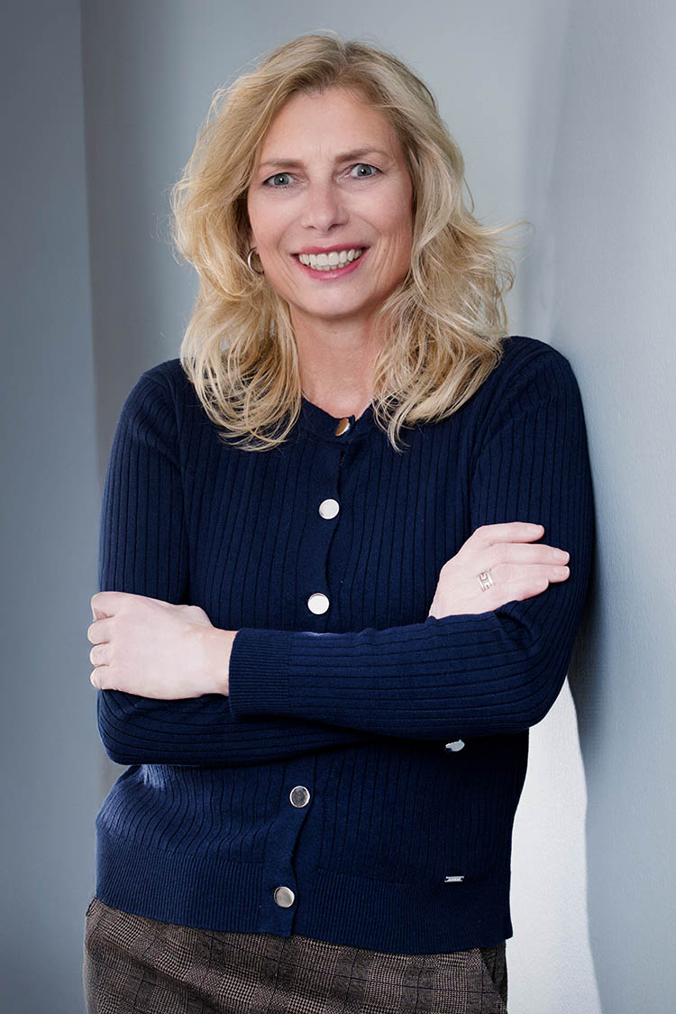 Portrait von Cornelia Müller, Immobilienmaklerin