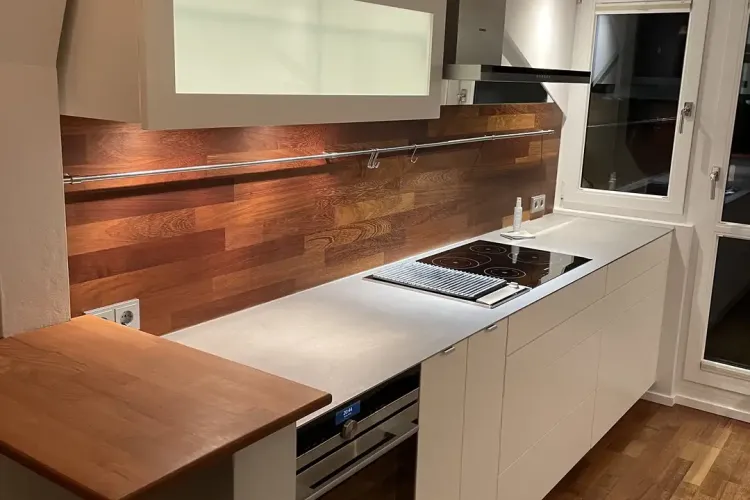 Schreinereinbauküche mit hochwertigen Geräten