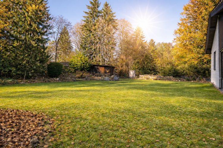 Grundstück zum Kauf für Einfamiienhaus, Doppelhaus oder Mehrgenerationenhaus  in München Sollln  in grüner Lage - stadtnah -  Gartenansicht.